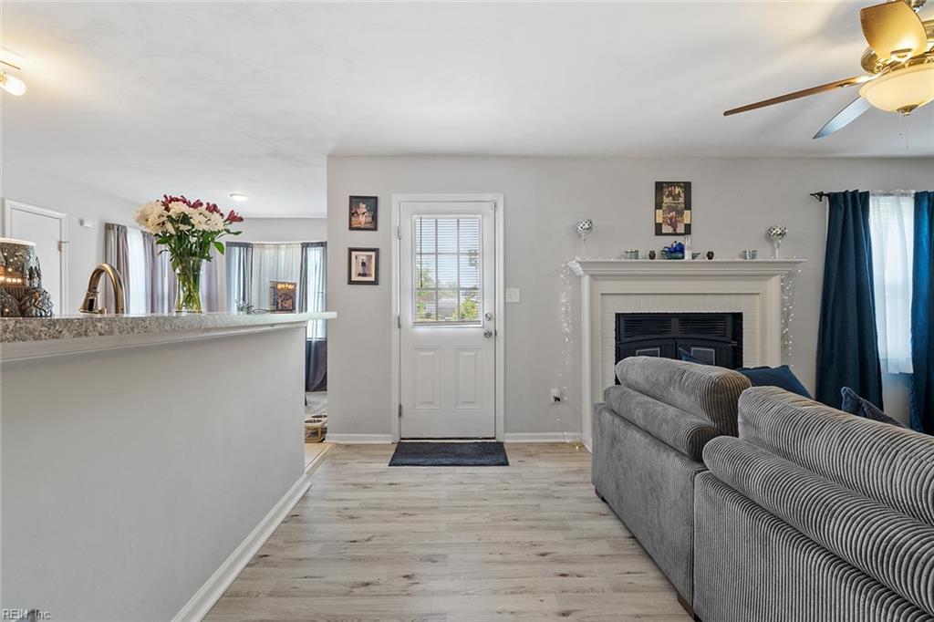 1321 Kasba CT