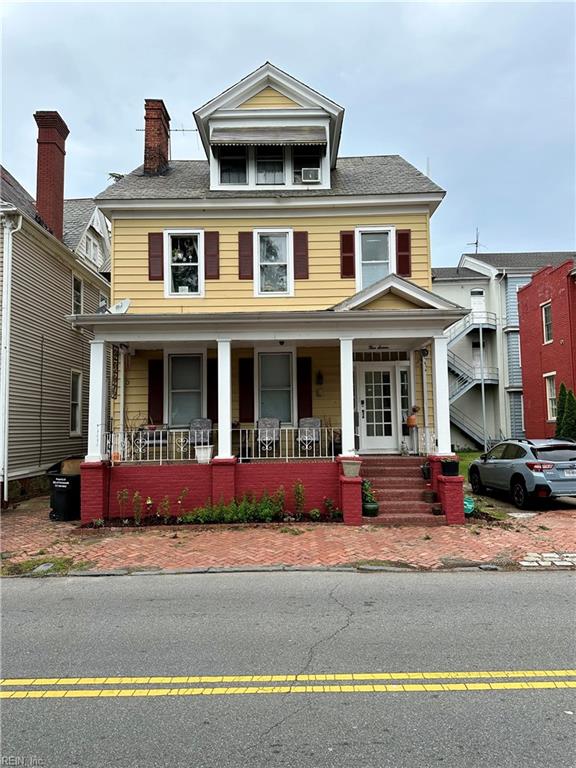 316 London ST