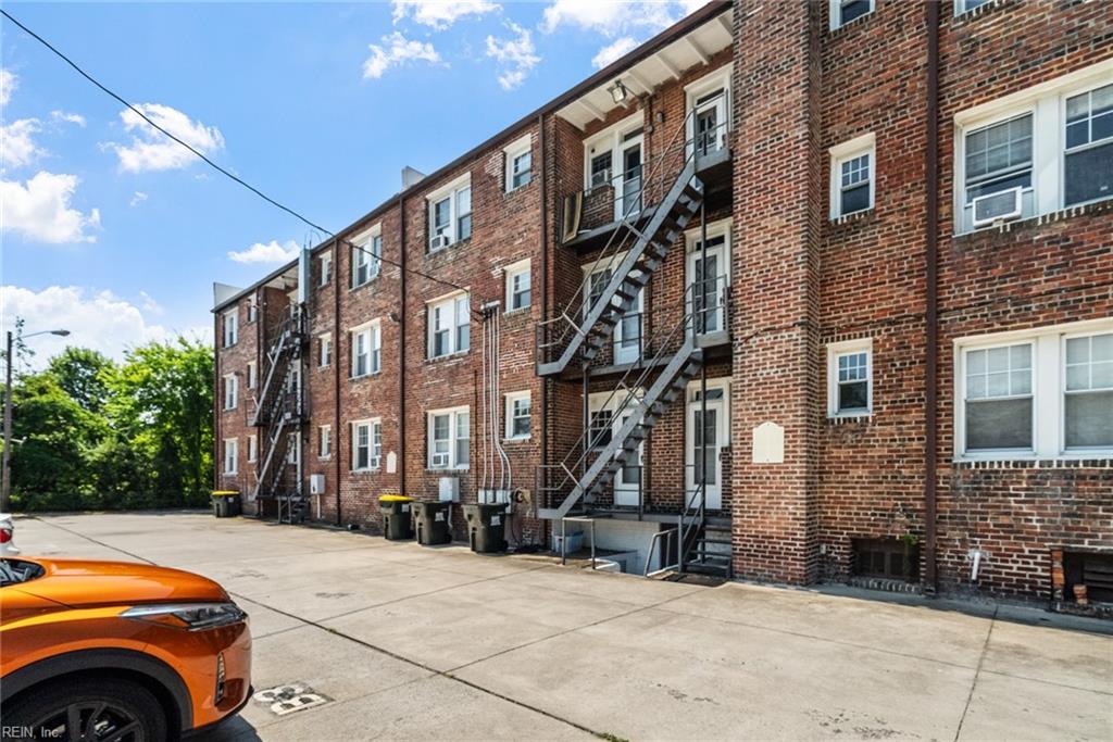 742 Washington PARK B4