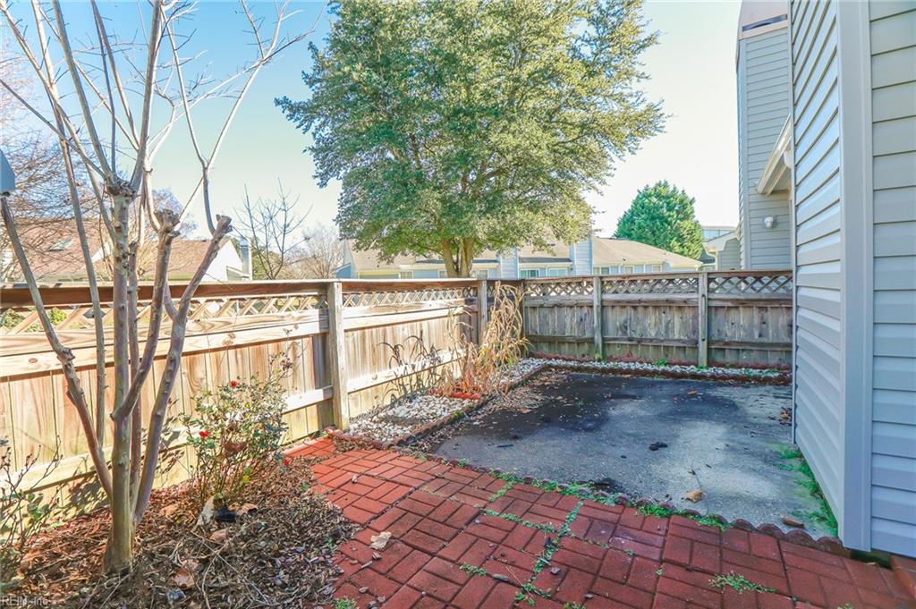 1402 Lake Huron DR