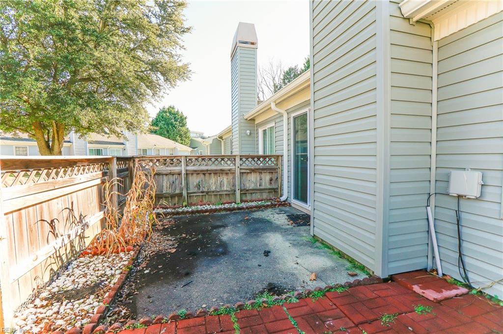 1402 Lake Huron DR