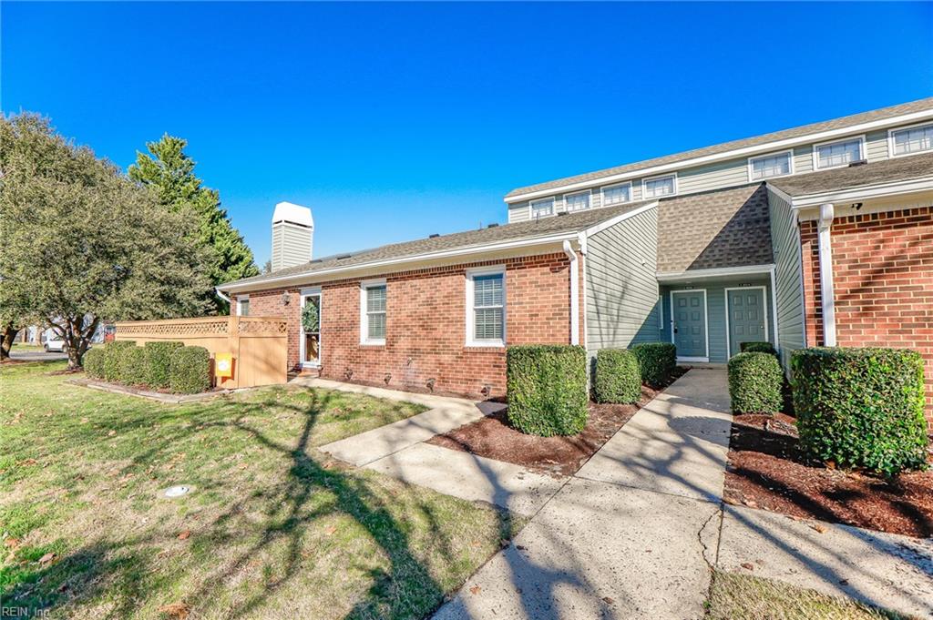 1402 Lake Huron DR