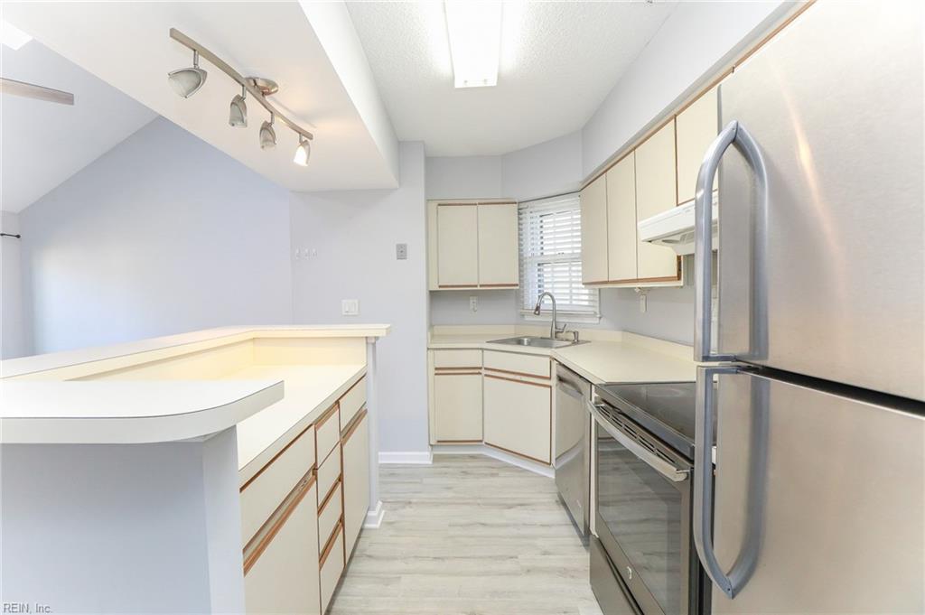 1402 Lake Huron DR