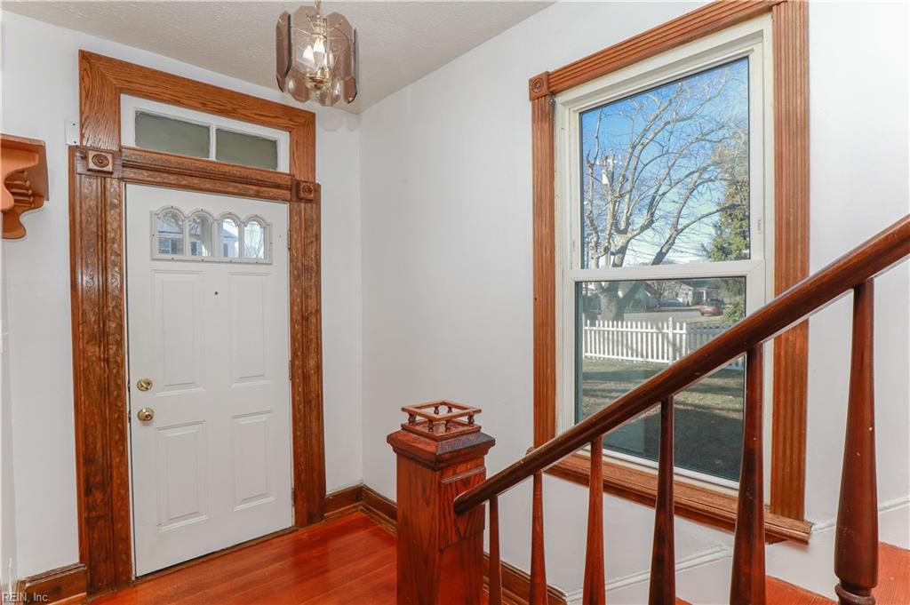 10 Myrtle ST