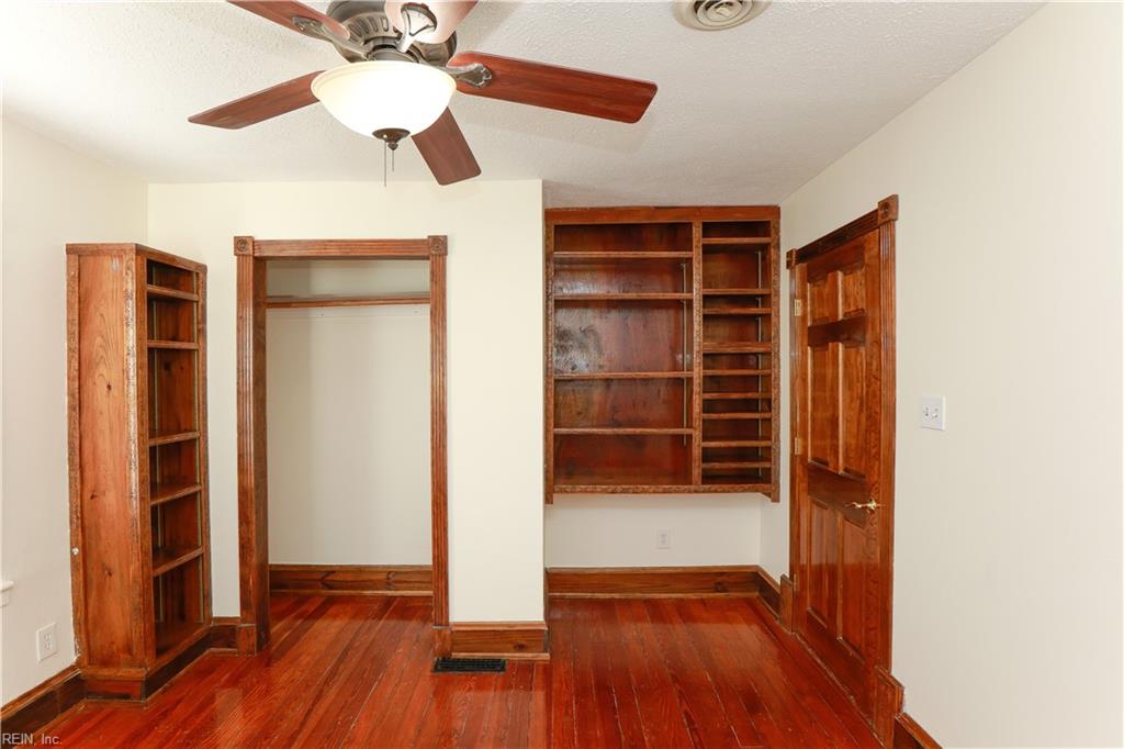 10 Myrtle ST