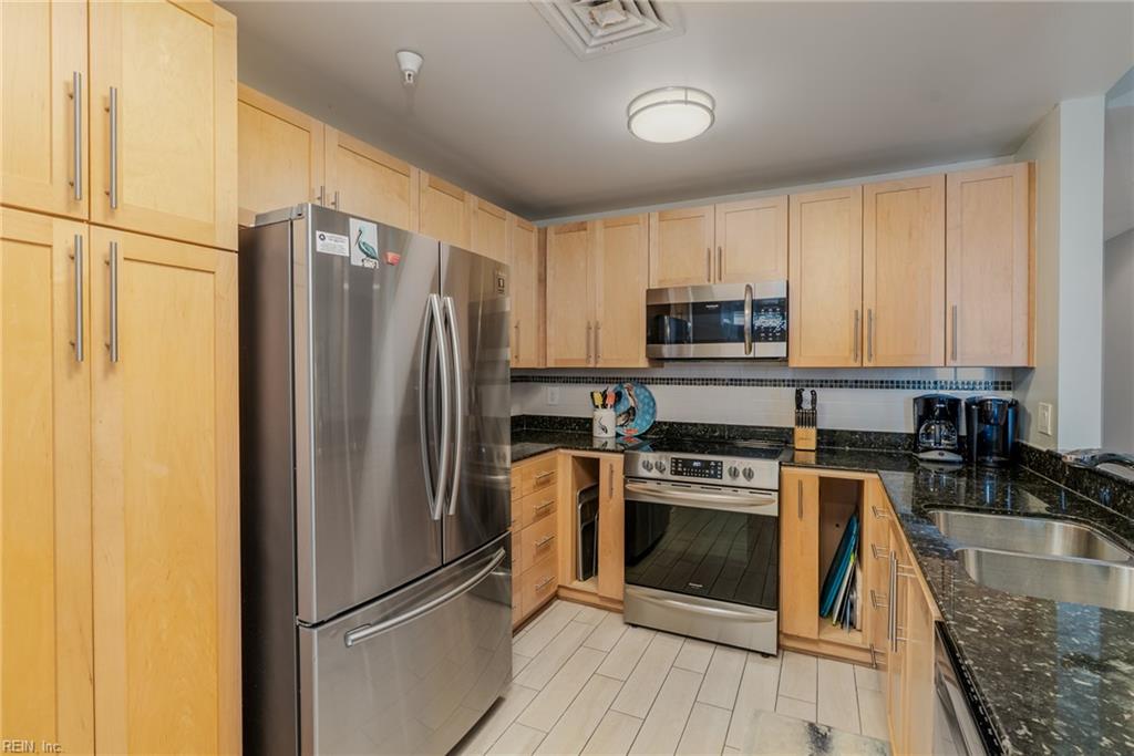 3700 Sandpiper RD 219