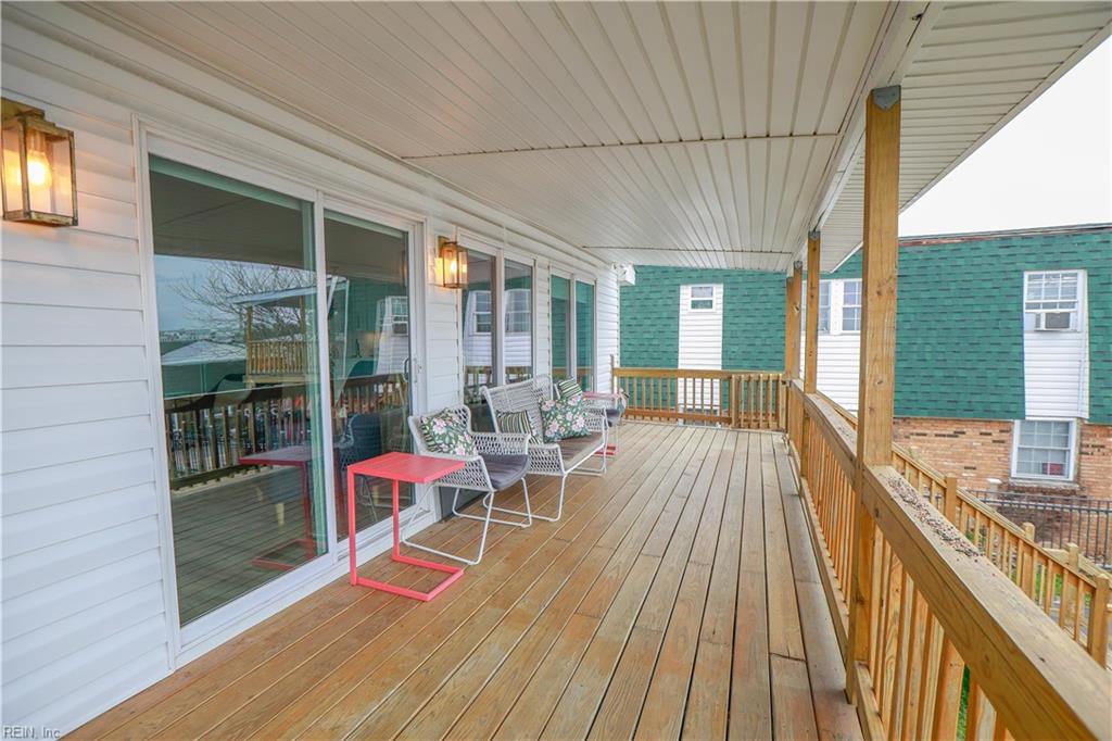 3811 Pretty Lake AVE