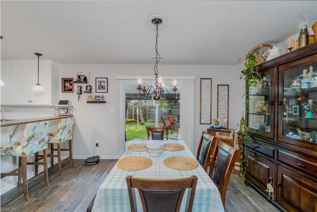 1215 Cleona DR