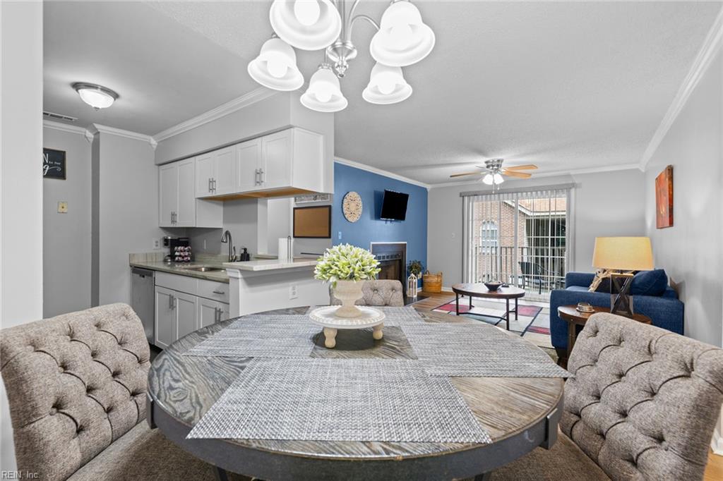 538 Pineland CIR 204