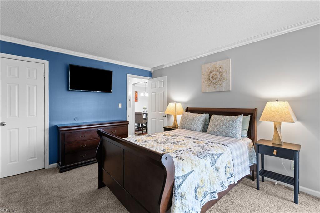 538 Pineland CIR 204