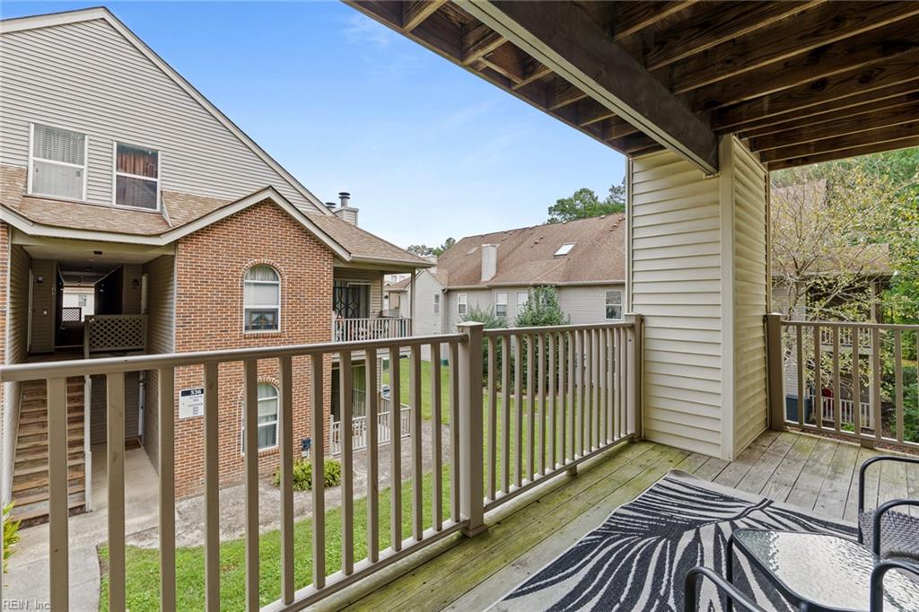 538 Pineland CIR 204