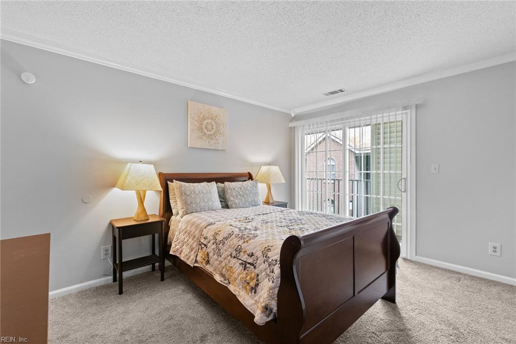 538 Pineland CIR 204