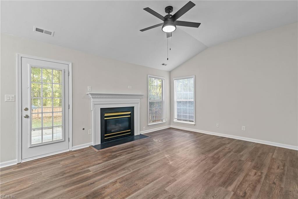 6748 Burbage Lake CIR