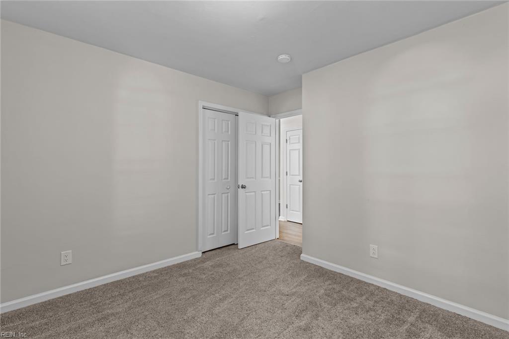 6748 Burbage Lake CIR