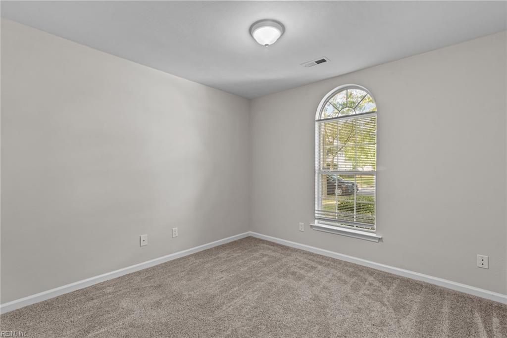 6748 Burbage Lake CIR