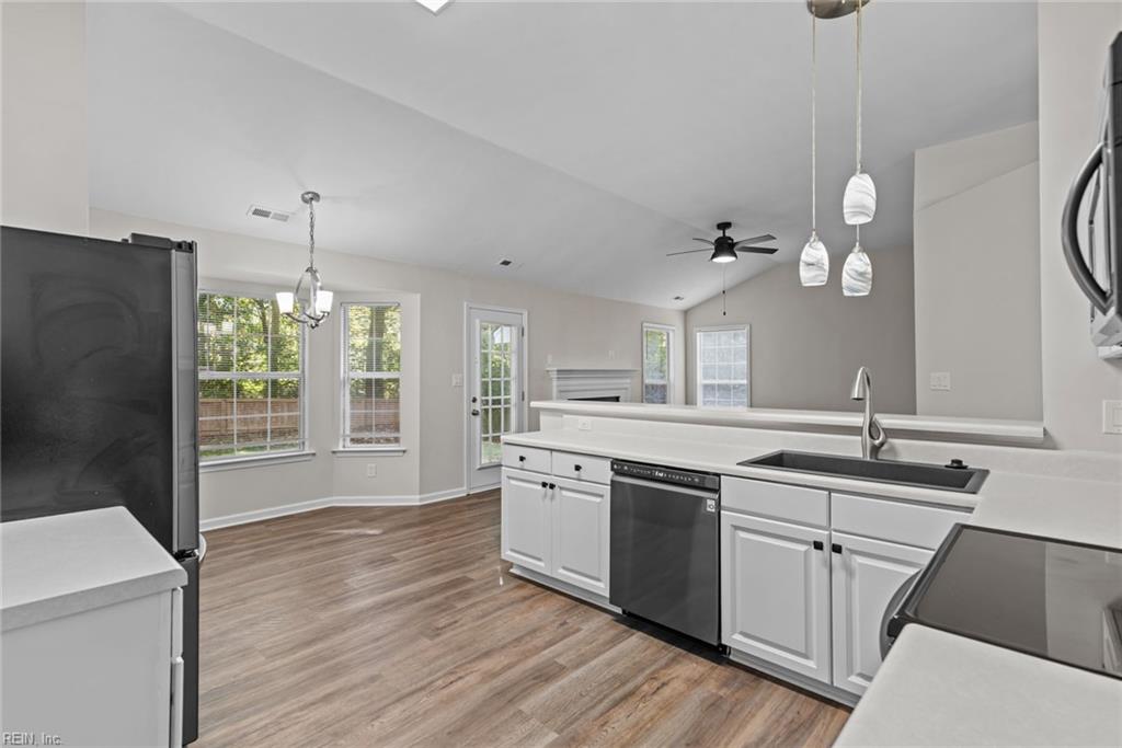 6748 Burbage Lake CIR