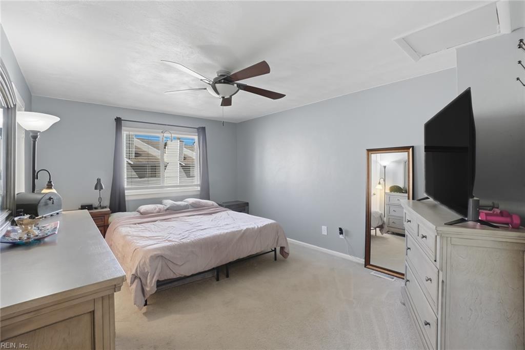 1521R E Ocean View AVE 206