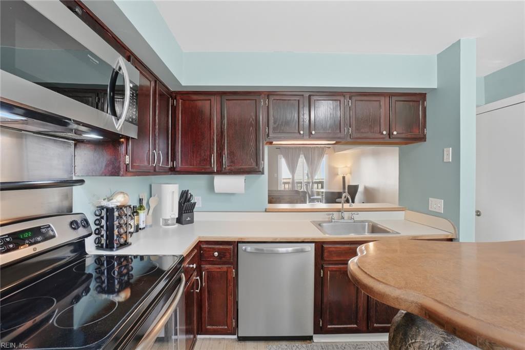 1521R E Ocean View AVE 206