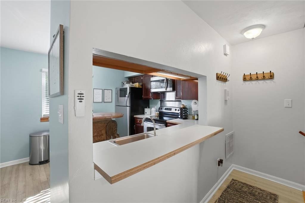 1521R E Ocean View AVE 206