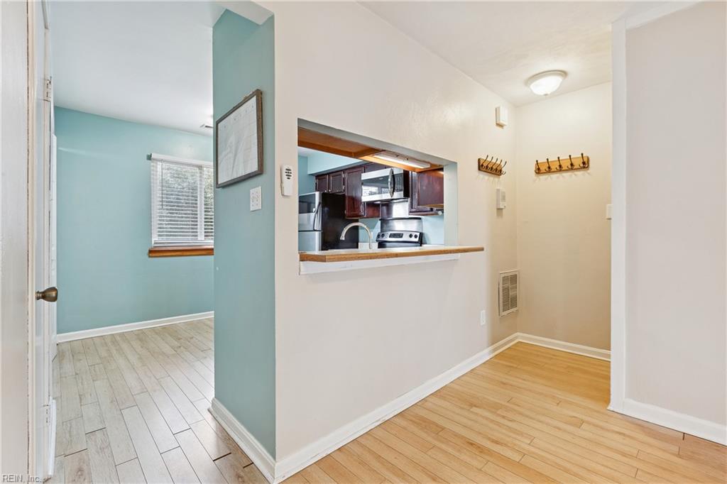 1521R E Ocean View AVE 206
