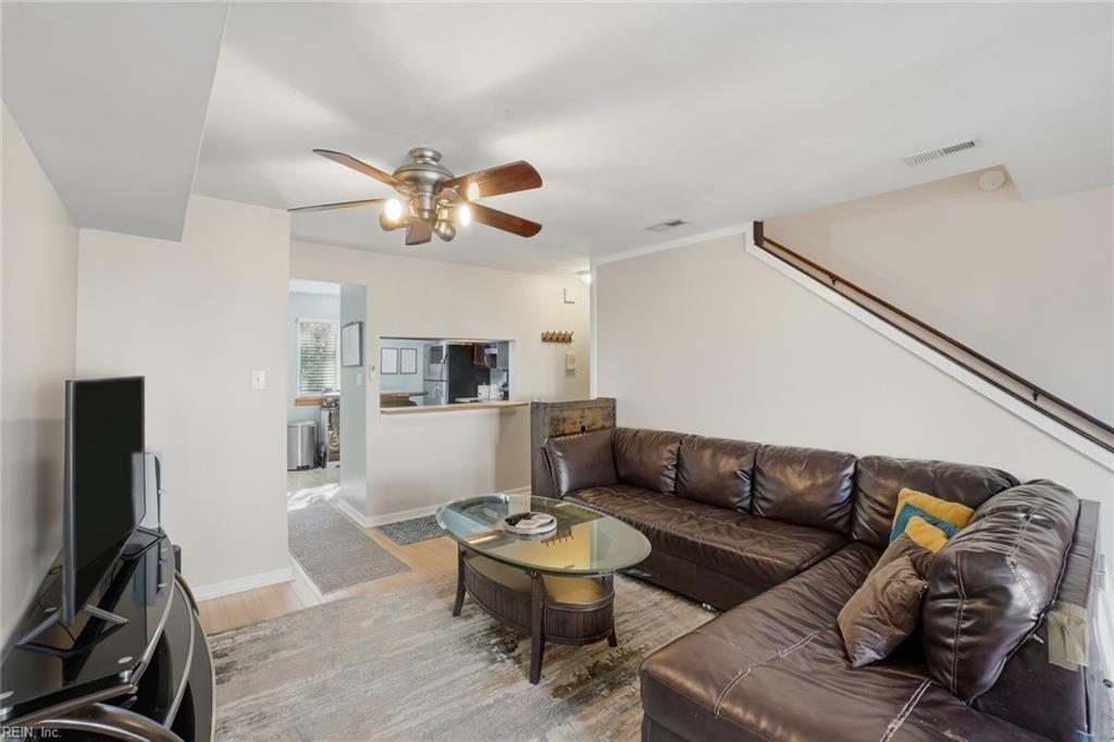 1521R E Ocean View AVE 206