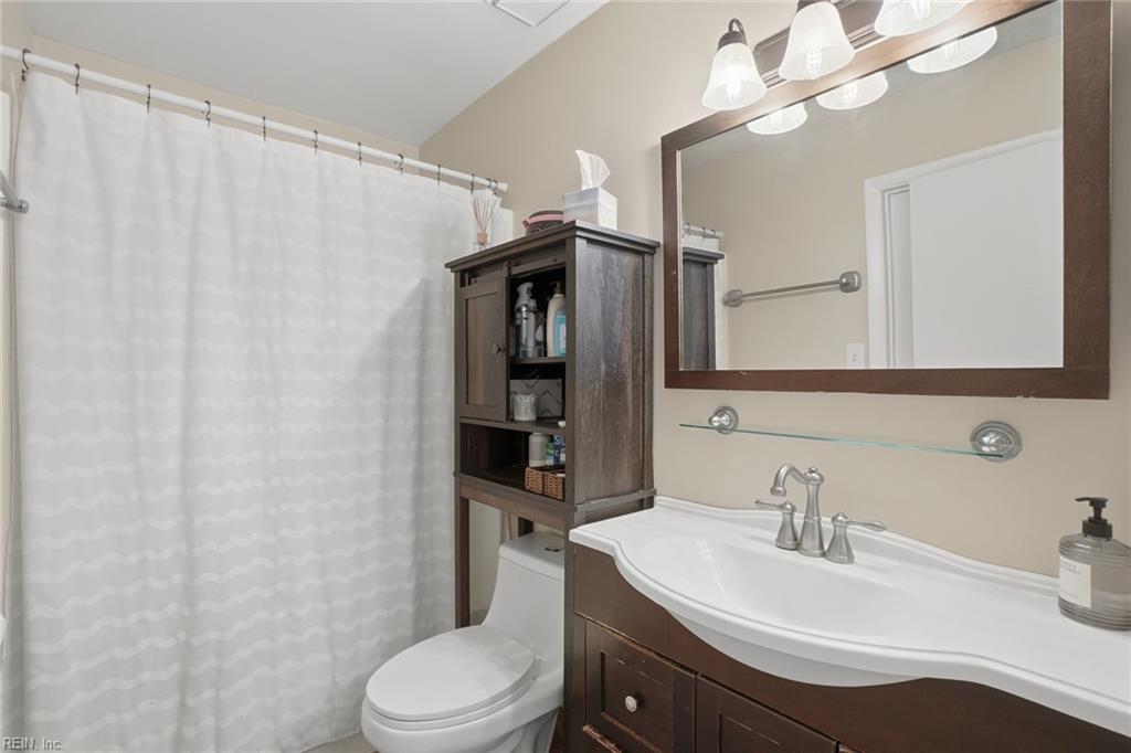 1521R E Ocean View AVE 206