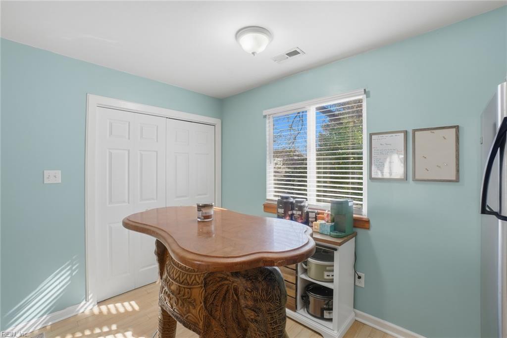 1521R E Ocean View AVE 206