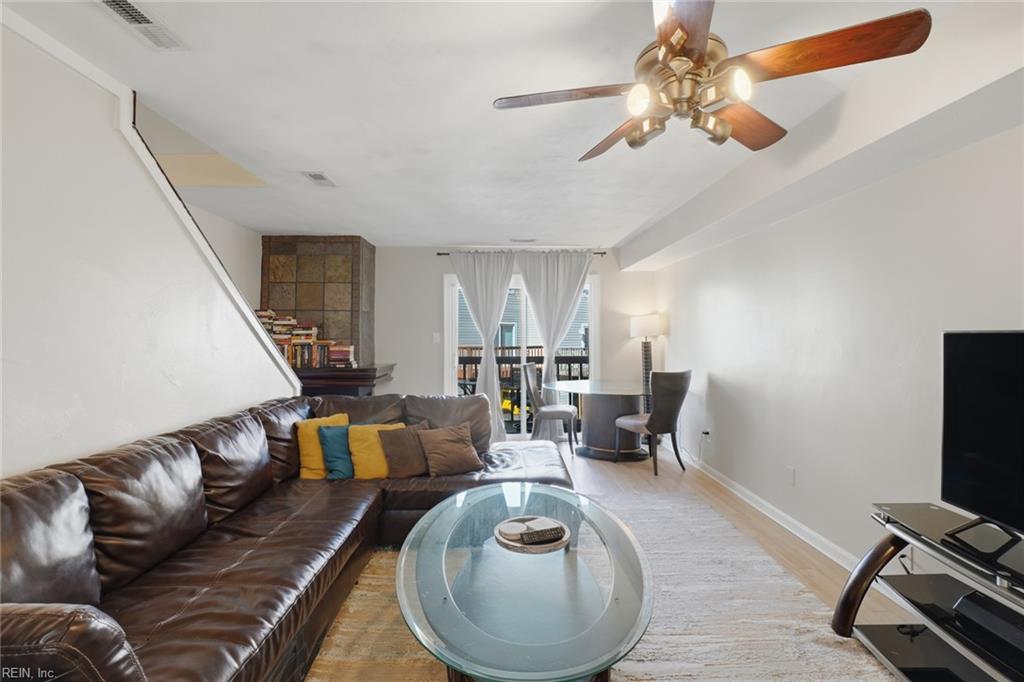 1521R E Ocean View AVE 206