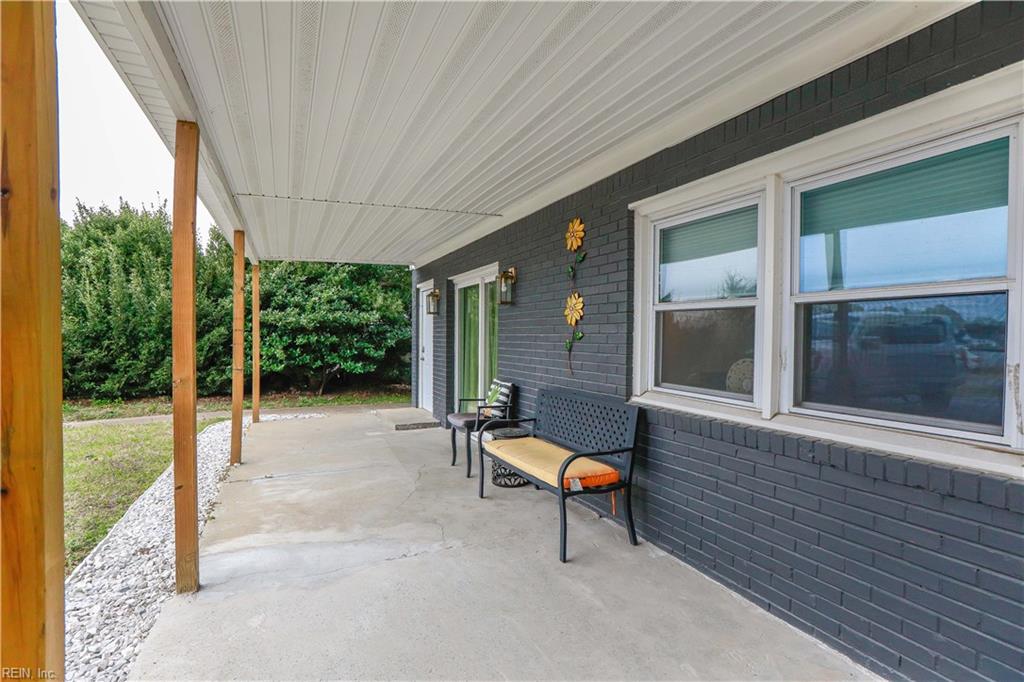 3811 Pretty Lake AVE