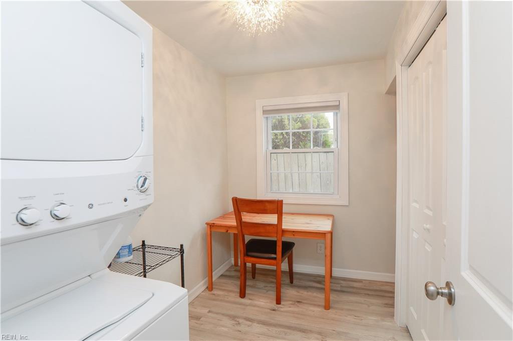 3811 Pretty Lake AVE