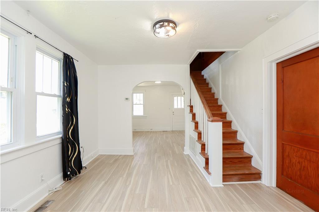 768 Mayfield AVE