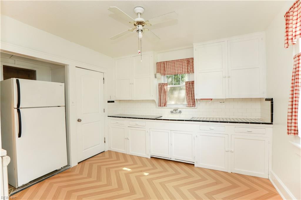 768 Mayfield AVE