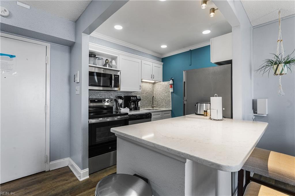 303 Atlantic AVE 705