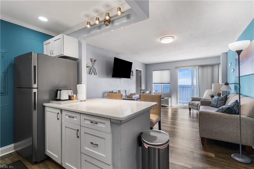 303 Atlantic AVE 705