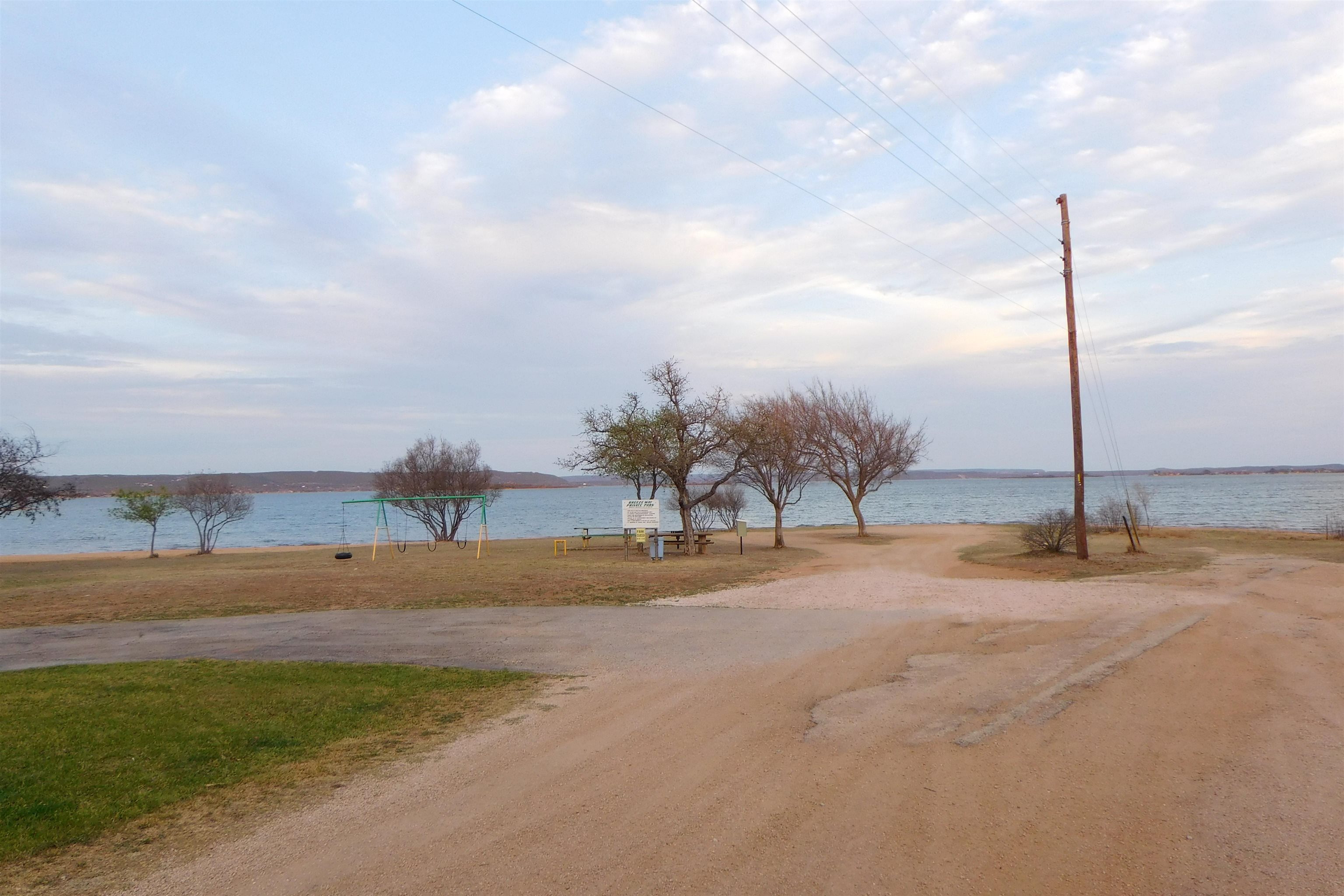 1519 Lakeview Dr.