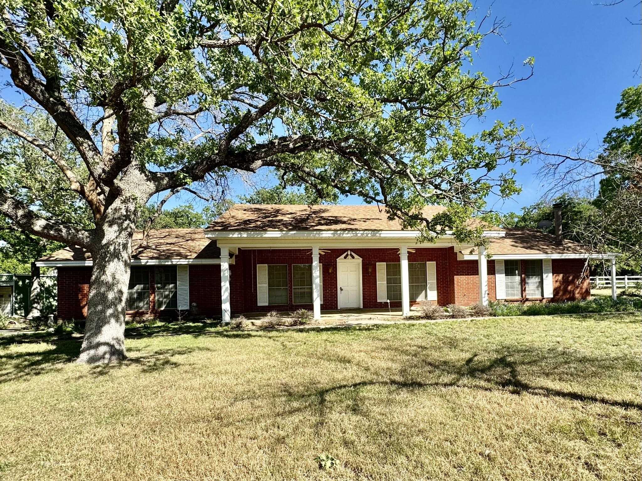 601 S Chaparral