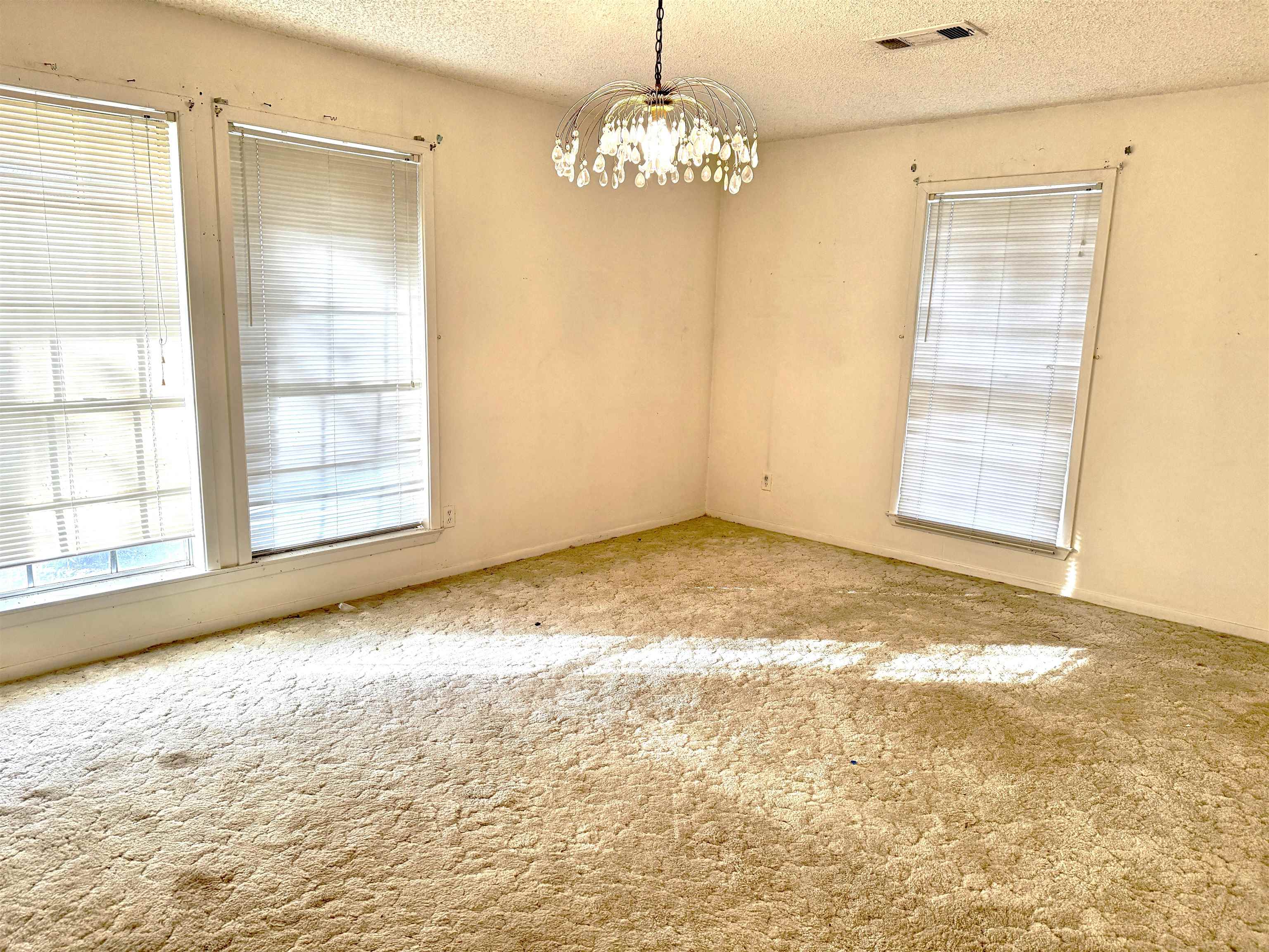 601 S Chaparral