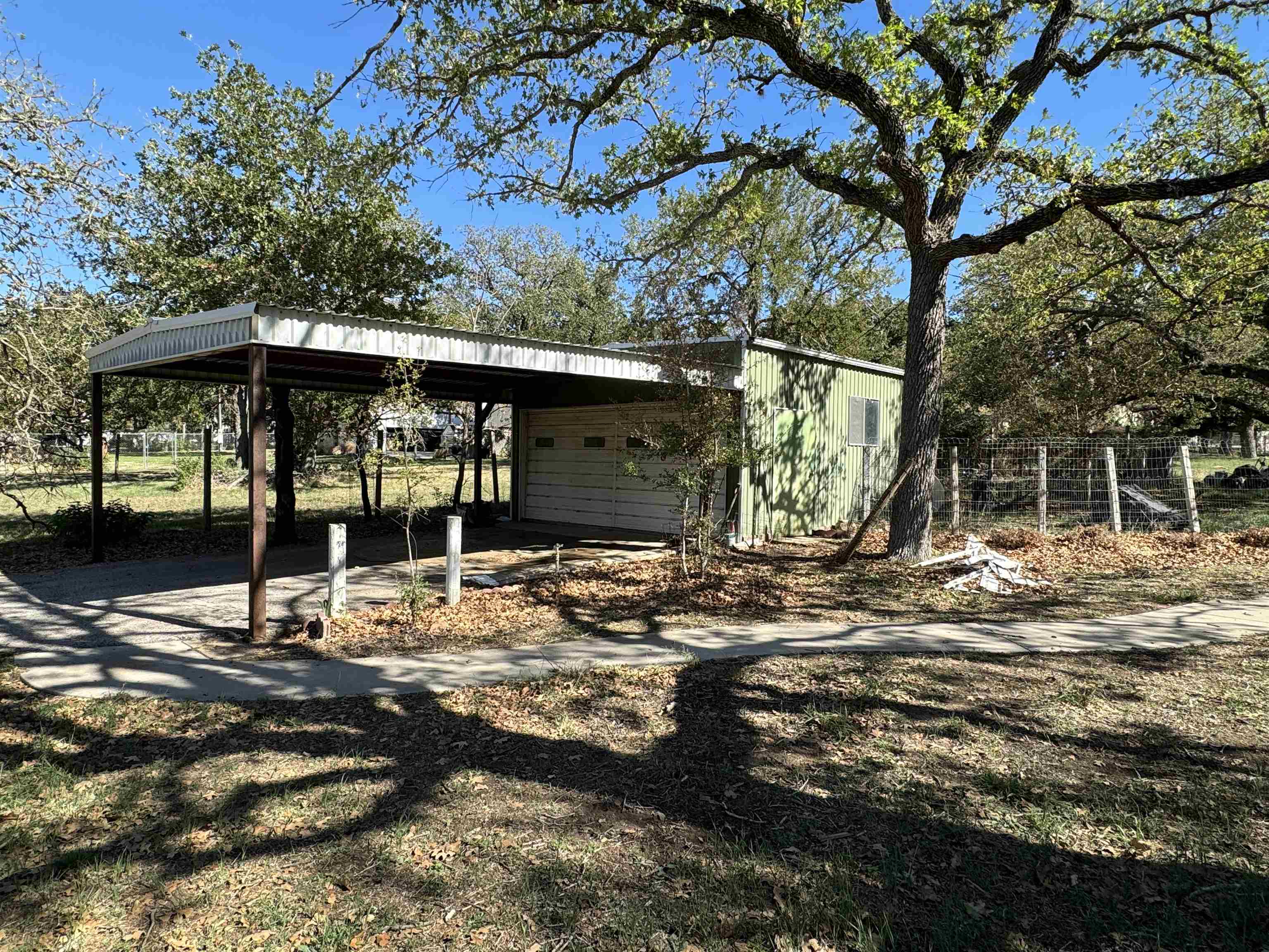601 S Chaparral