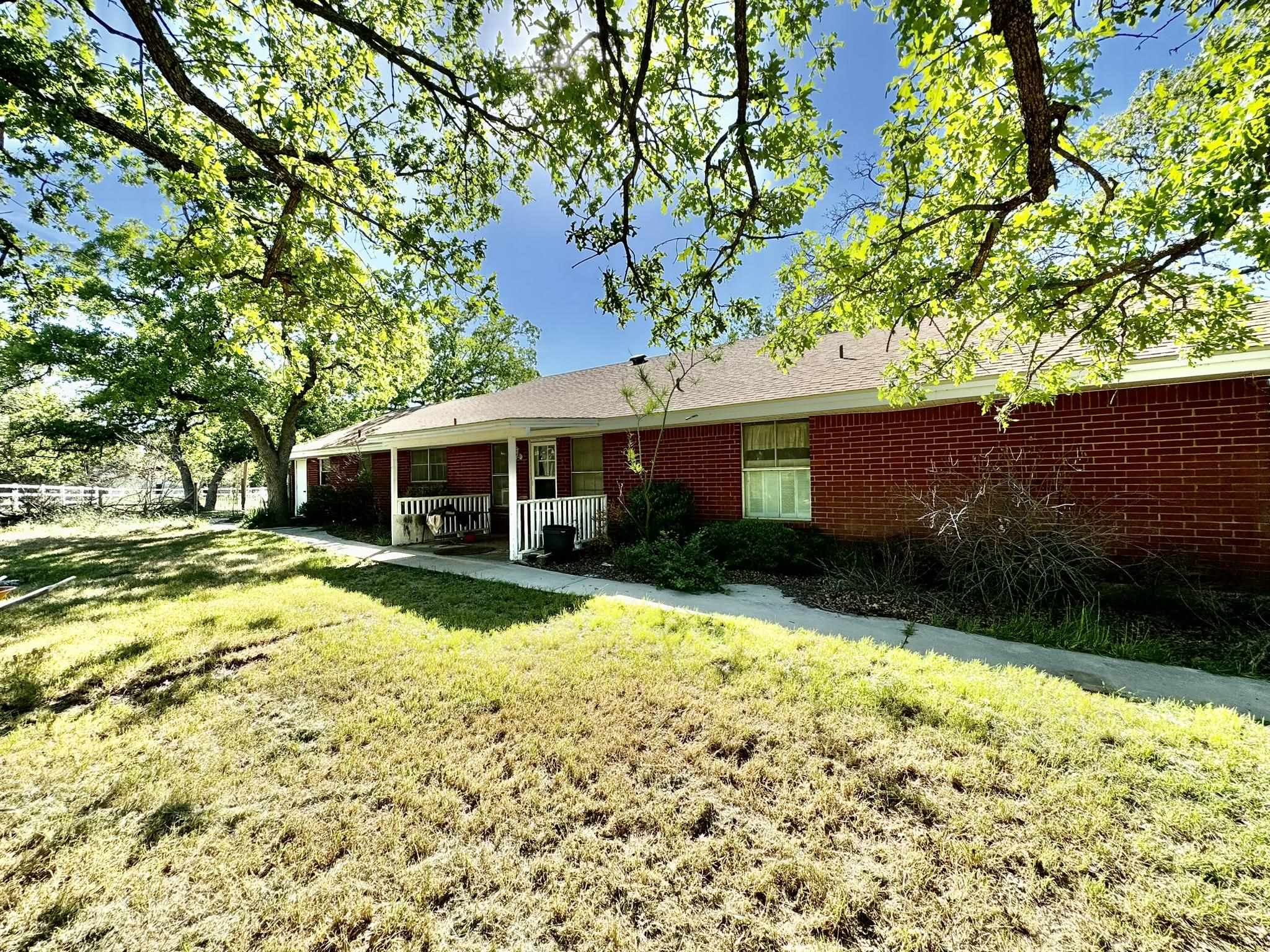 601 S Chaparral