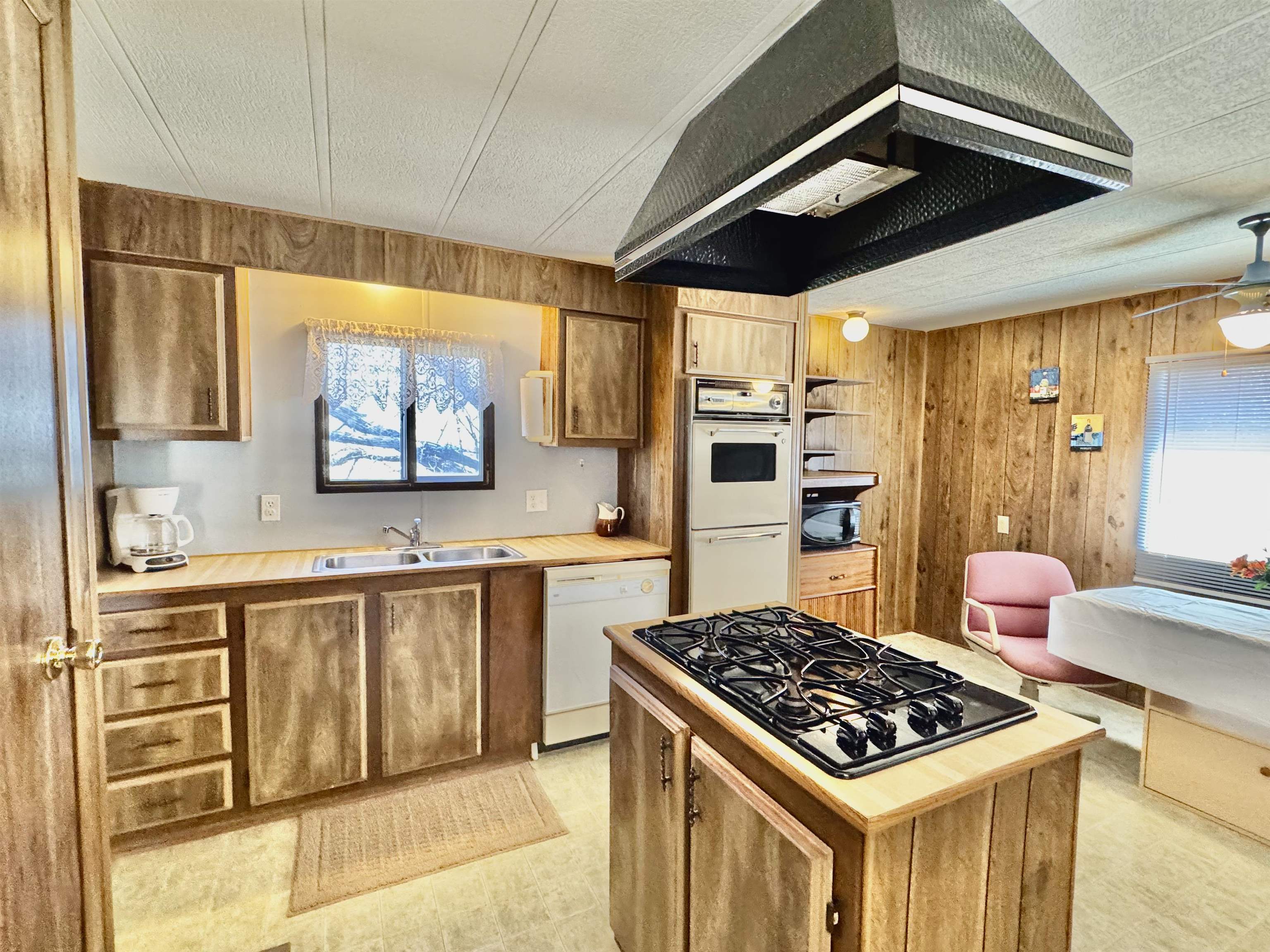640 Roselea Dr.