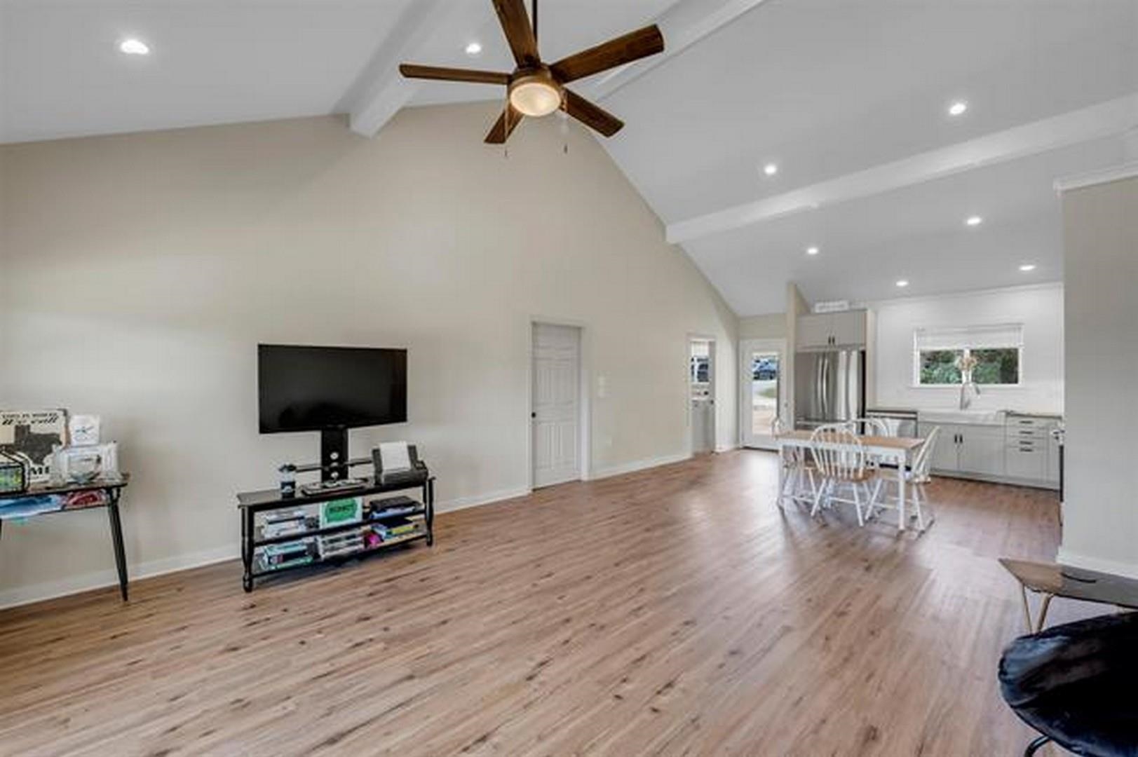 404 Laurel Lane
