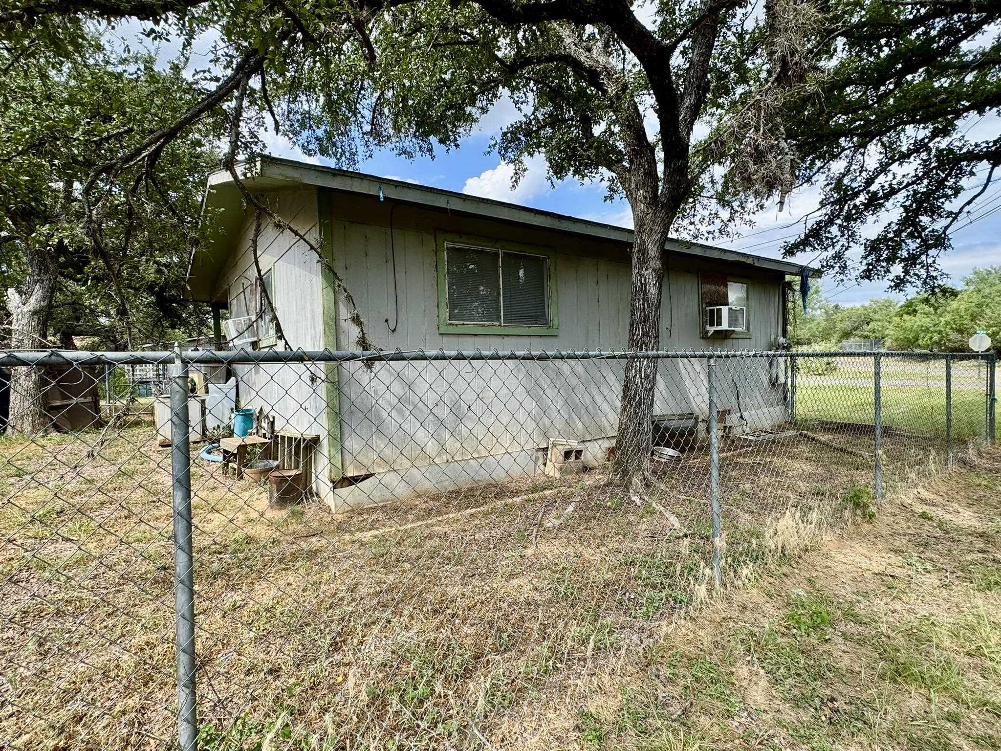 2501 W Belaire Lane