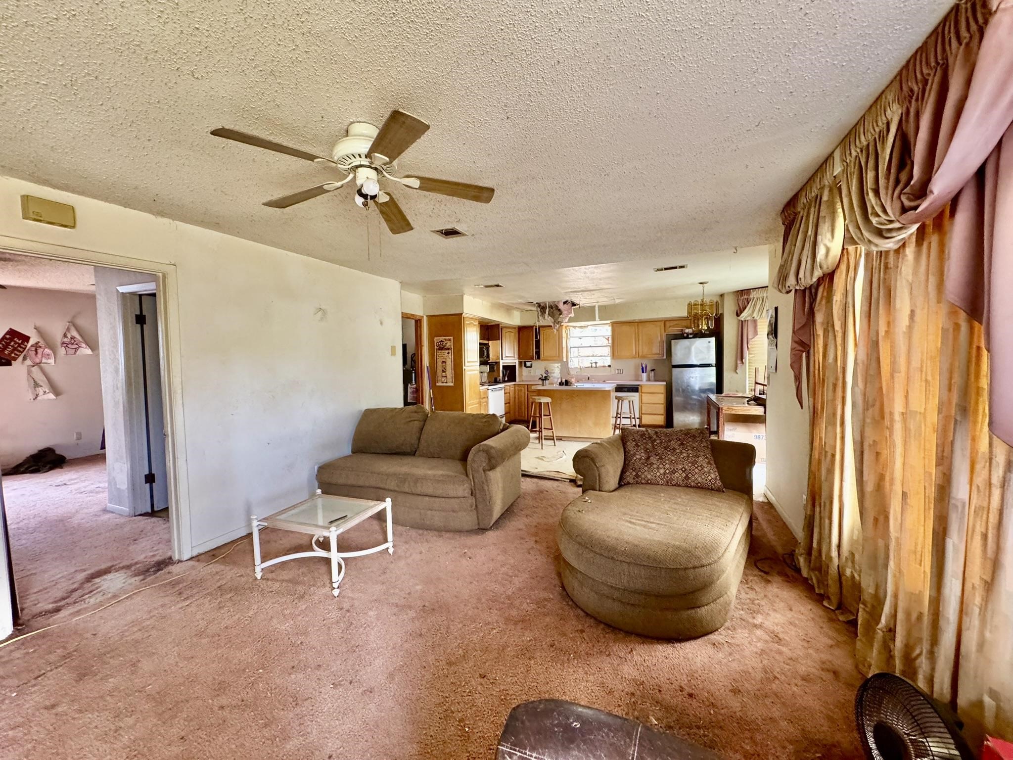 2501 W Belaire Lane