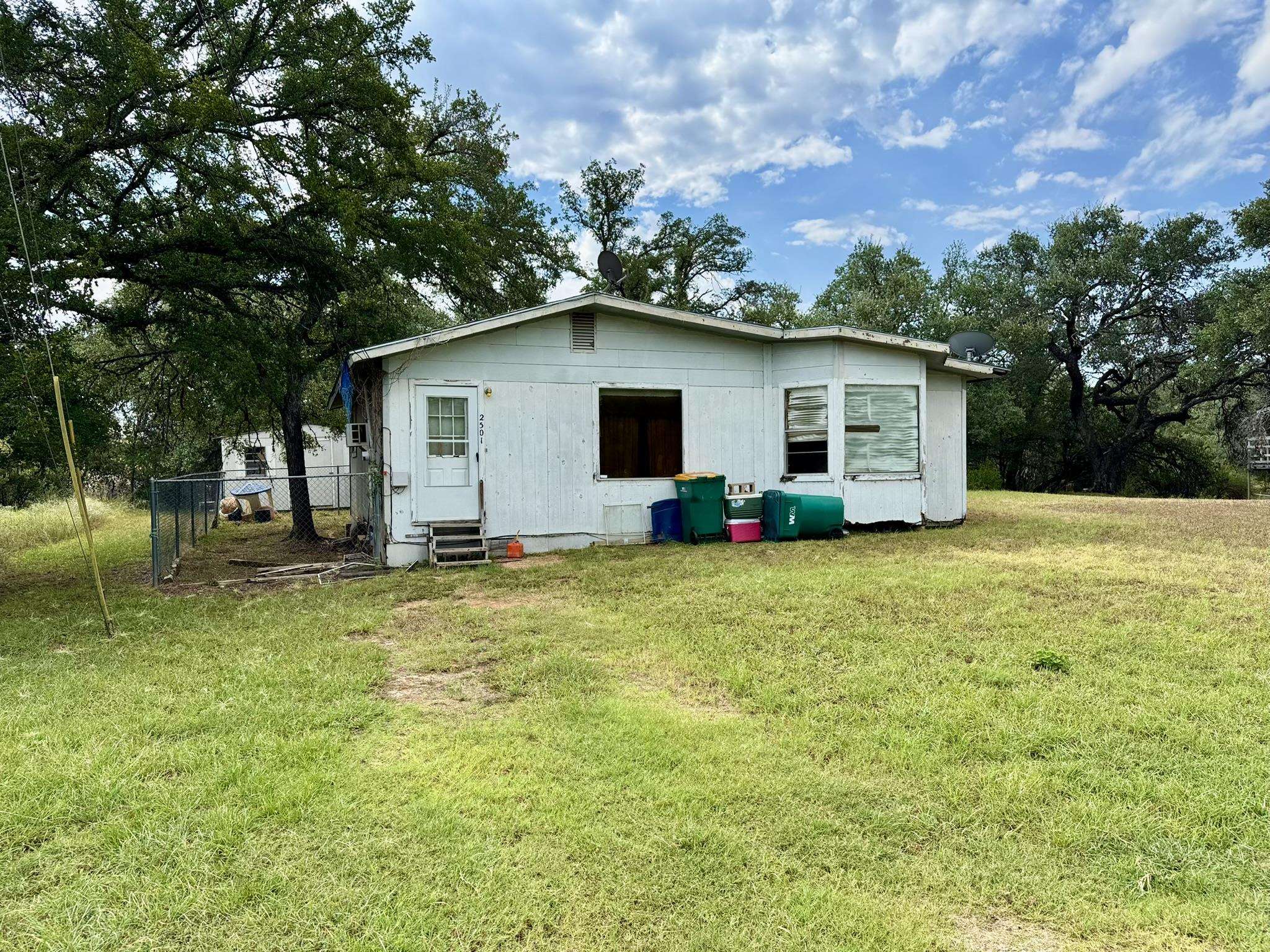 2501 W Belaire Lane
