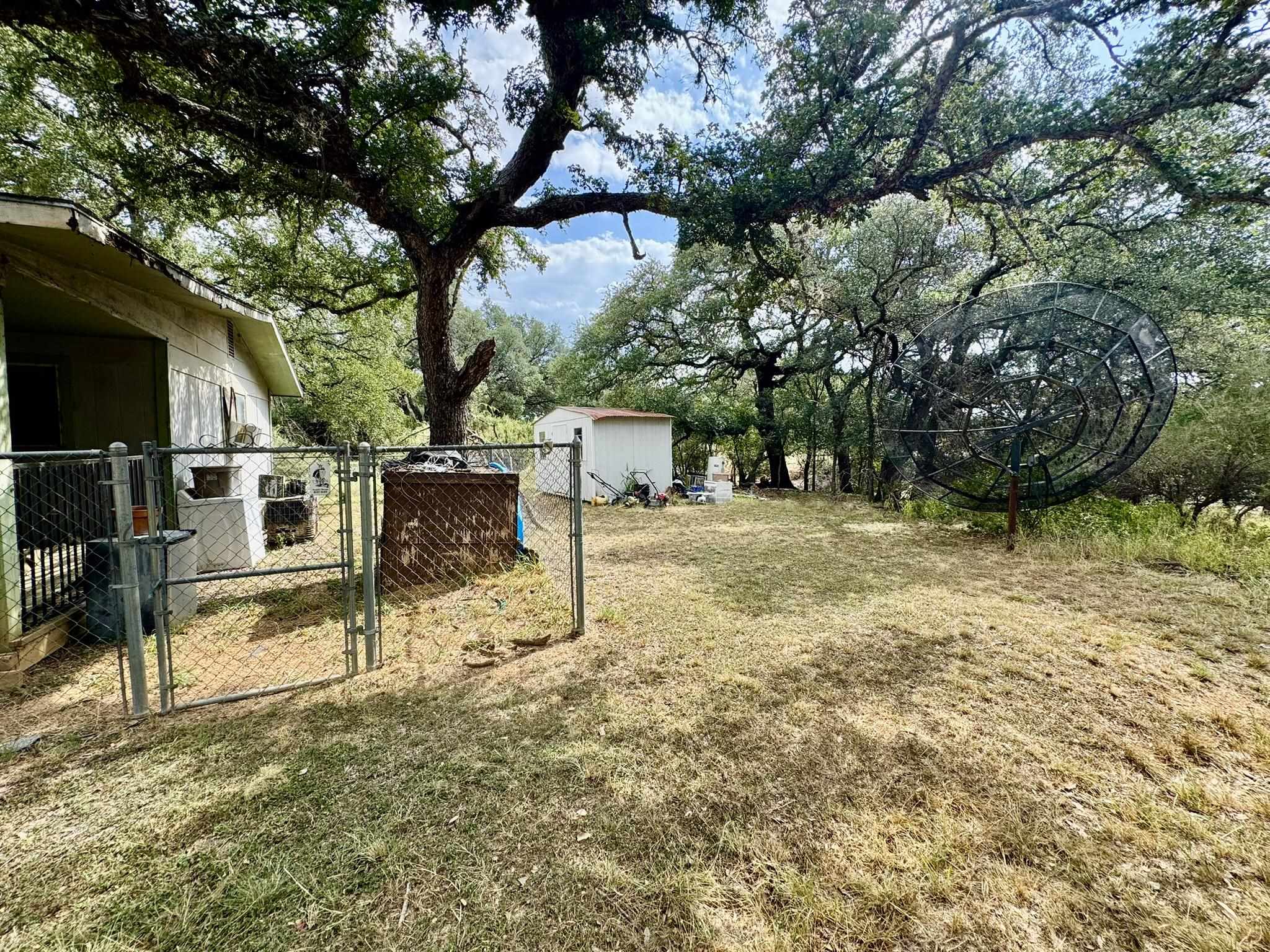 2501 W Belaire Lane