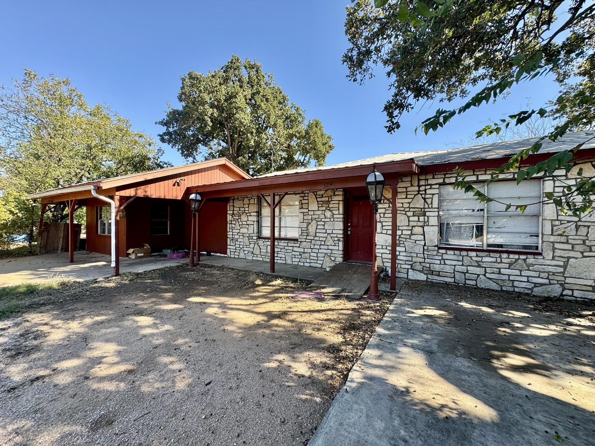 520 Munson