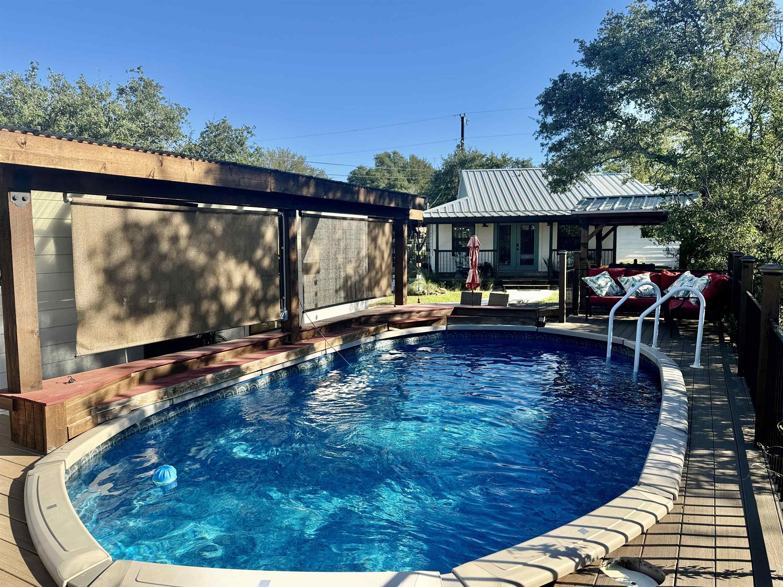 800 Lakeway