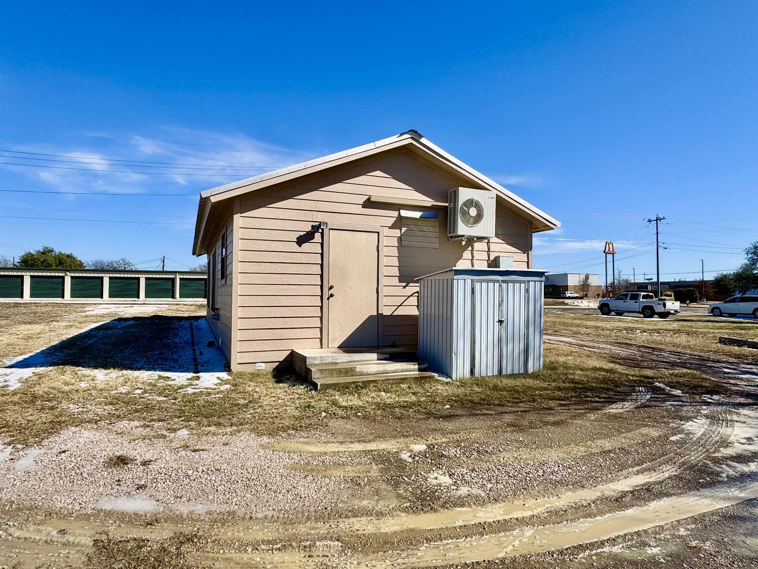 306 N West St.