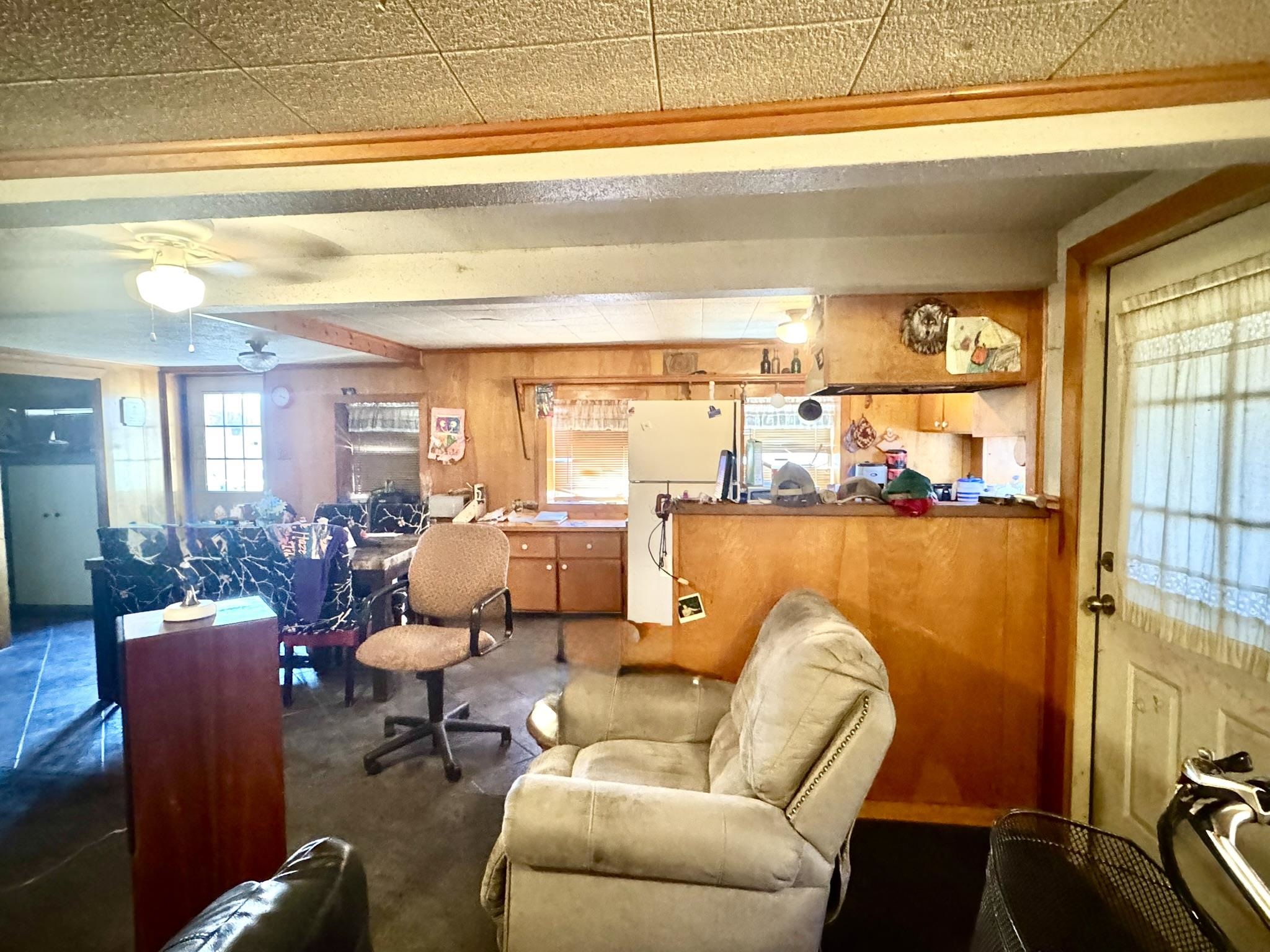212 E Castleberry Dr.