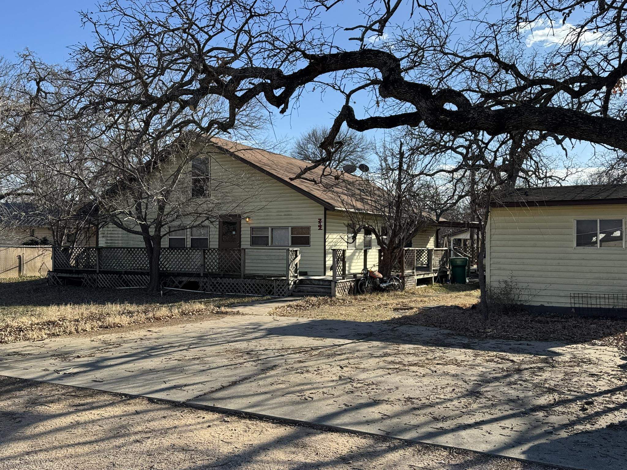 212 E Castleberry Dr.